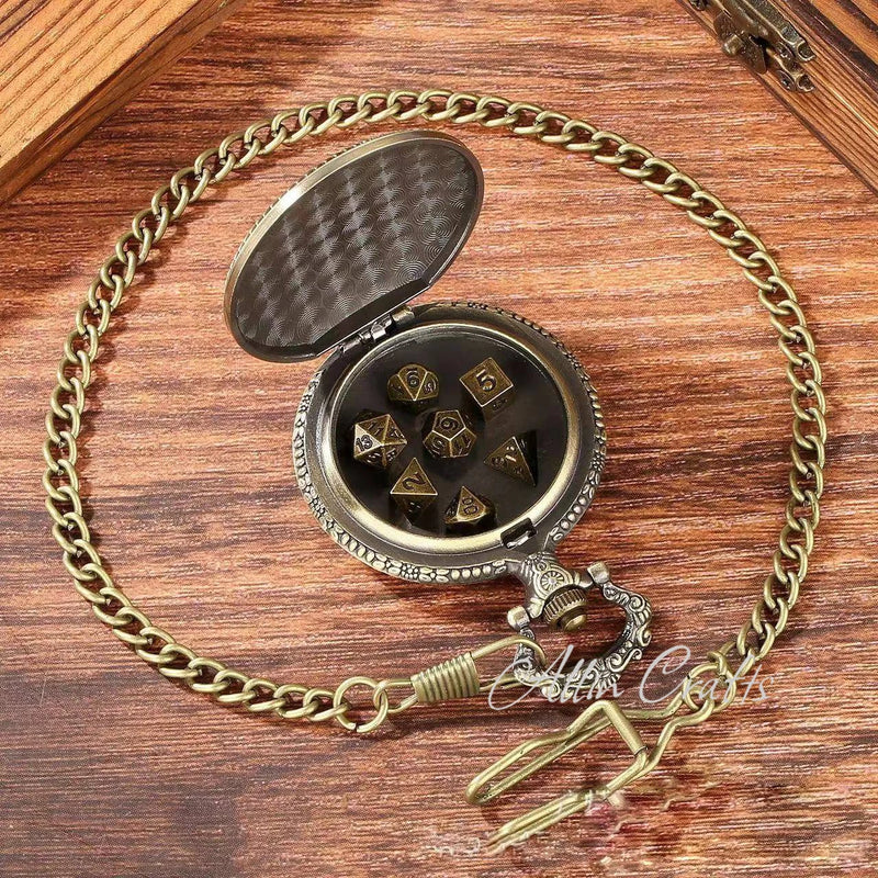 Relógio de Bolso com Mini Dados de Metal