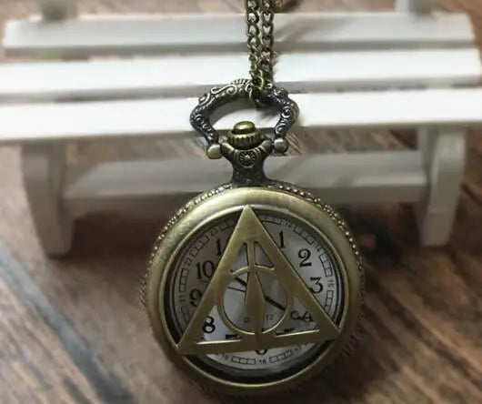 Harry Potter – Relógio de Bolso Pingente Golden Snitch (Pomo Dourado)