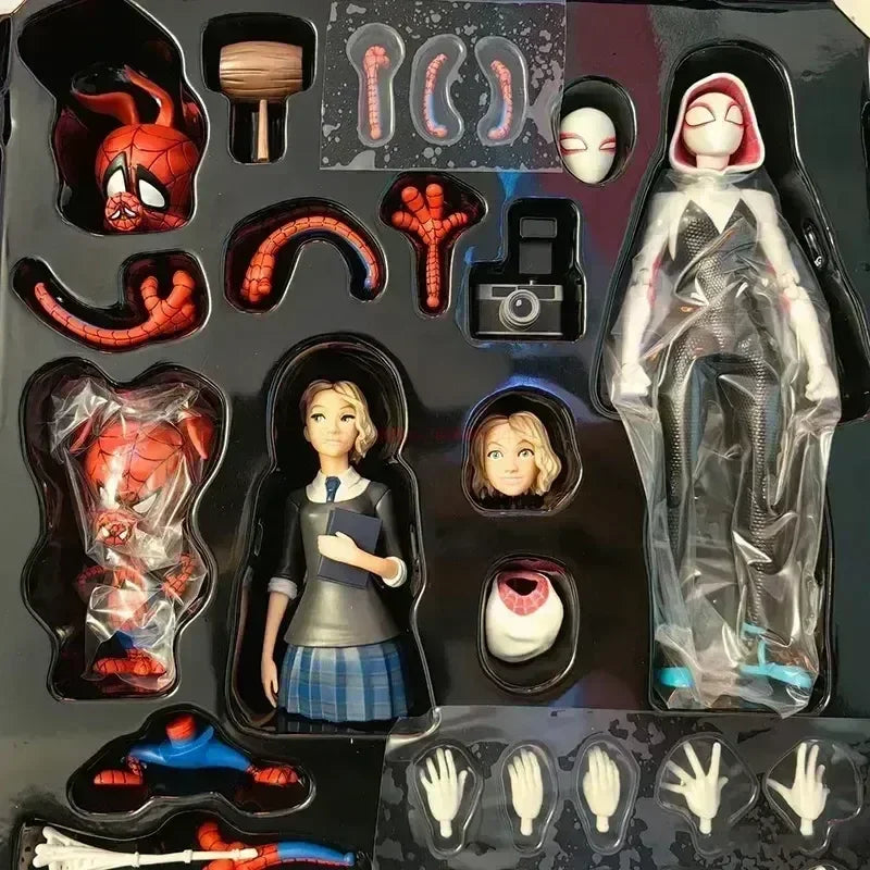 Action Figures - Spider-Gwen, Peter Parker e Miles Morales