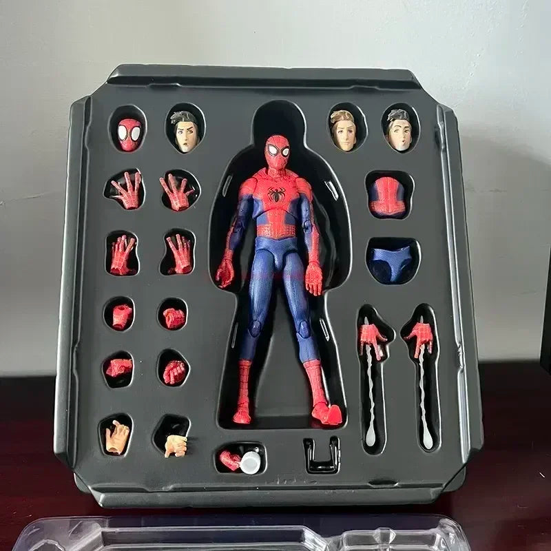 Action Figures - Spider-Gwen, Peter Parker e Miles Morales
