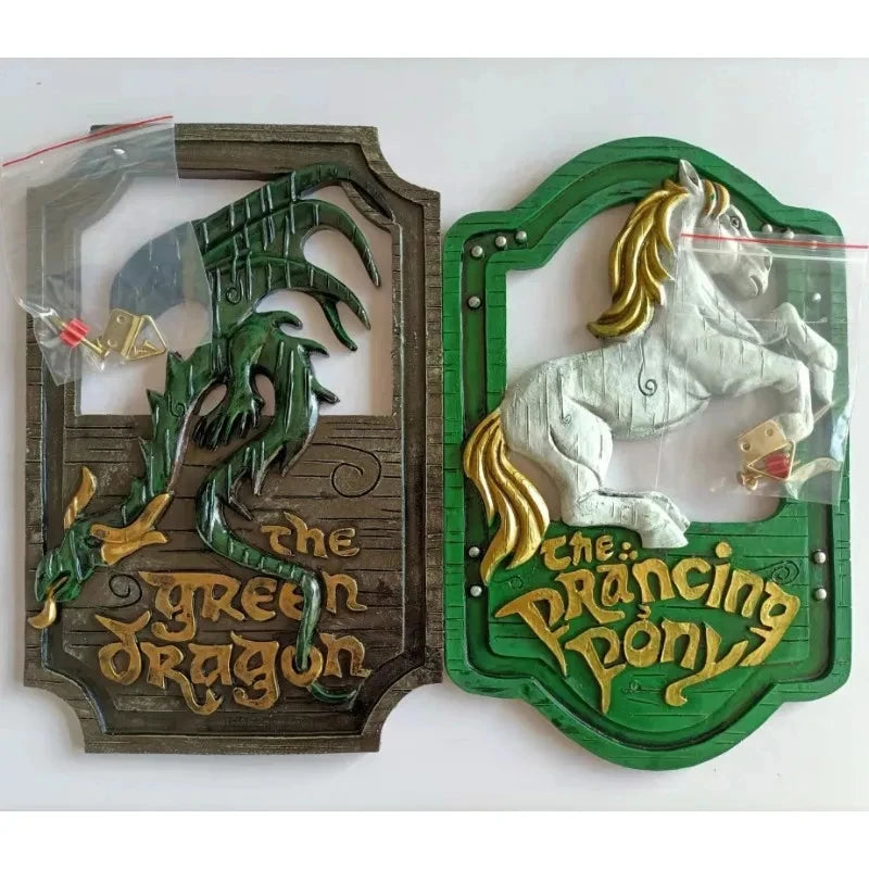 Placa Decorativa “Pônei Saltitante” – Estilo Senhor dos Anéis